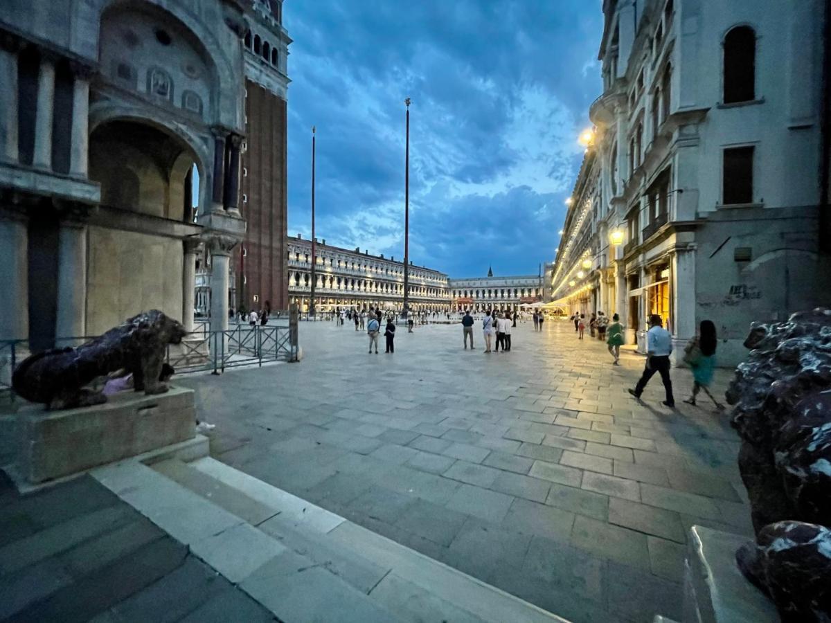 San Marco Luxury Apartments Steps From St Marks Венеция Екстериор снимка