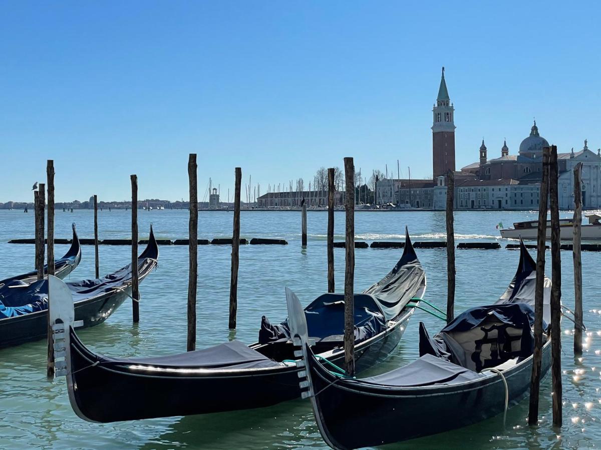 San Marco Luxury Apartments Steps From St Marks Венеция Екстериор снимка